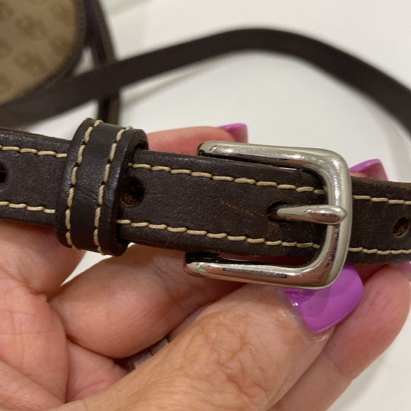 Authentic Dooney & Bourke Singnature Jacquard Monogram Crossbody Purse / Handbag - Picture 4 of 17